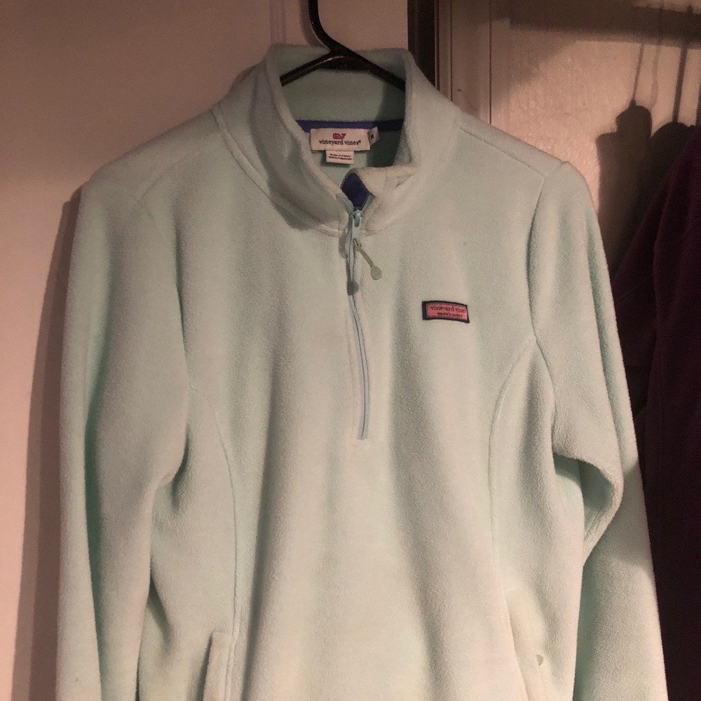 Vineyard Vines Light Blue Fleece - w’s M